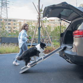 Foldable Aluminum Dog Car Step Ramp, Dog Ramp Climbing Ladder with PVC Handle, Non-slip Foot Mats for Most Sized Dogs, Pet Ramp Ladder, Black (Color: As Picture)